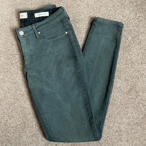 Jessica Simpson - Kiss Me Super Skinny Jeans